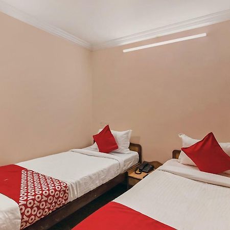 Oyo 23191 Flagship Hotel Raj Madan Ameerpet Хайдарабад Экстерьер фото